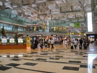 DSC05561 シンガポールのチャンギ国際空港第３ターミナルに到着。