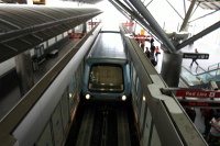 IMG_7811RH A-Trainと呼ばれる新交通システムを利用してレンタカーセンターへ。