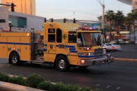 IMG_6966R 消防車キターーーーと舞い上がって、ちゃんとフレームに収まっていなかった。