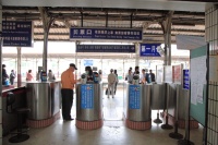 IMG_1917R いつの間にか、台北近郊では台鐵でもEASY CARDがつかえるようになった模様。
