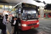 IMG_1755RH 韓国財閥系企業製のバスがほとんど。