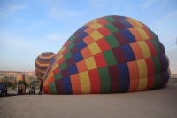 IMG_2026RR それでは皆さんお待ちかねの熱気球の飛ばし方講座です。